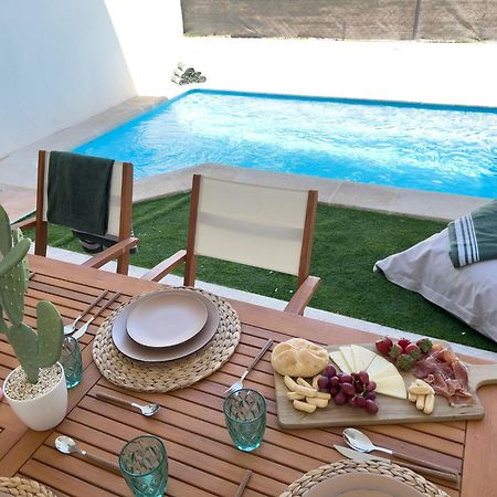 Rosaritohomes Madrigal de la Vera Luaran gambar